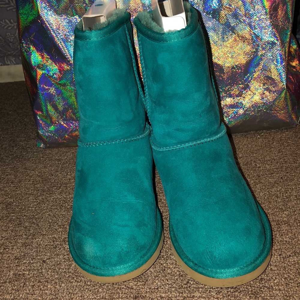 BRAND NEW UGGS